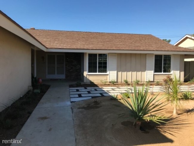 Building Photo - 4 br, 2 bath House - 3103 e Trenton ave