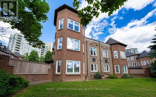 Photo du bâtiment - 735 New Westminster Dr
