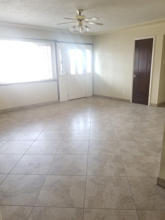 Foto del edificio - 3944 Camino Del Valle SW