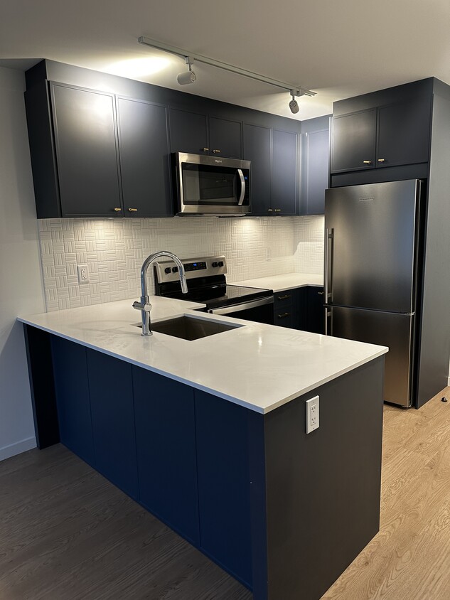 Building Photo - 1807 Larch St