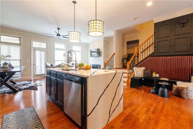 Foto del edificio - 2122 Silas Way NW