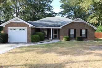 Building Photo - 1015 Country Pl Dr