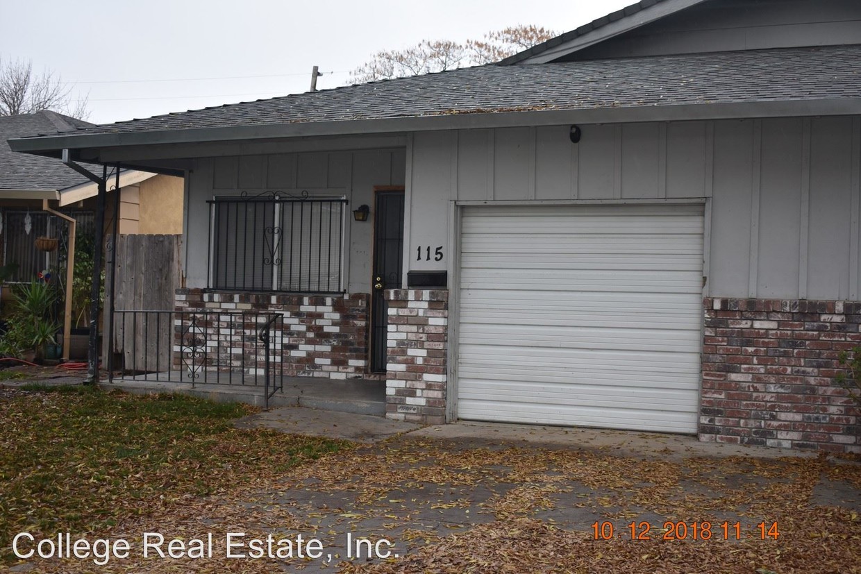 Primary Photo - 117-117 E Iris Ave