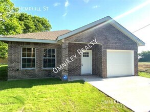 Building Photo - 2115 Hemphill St