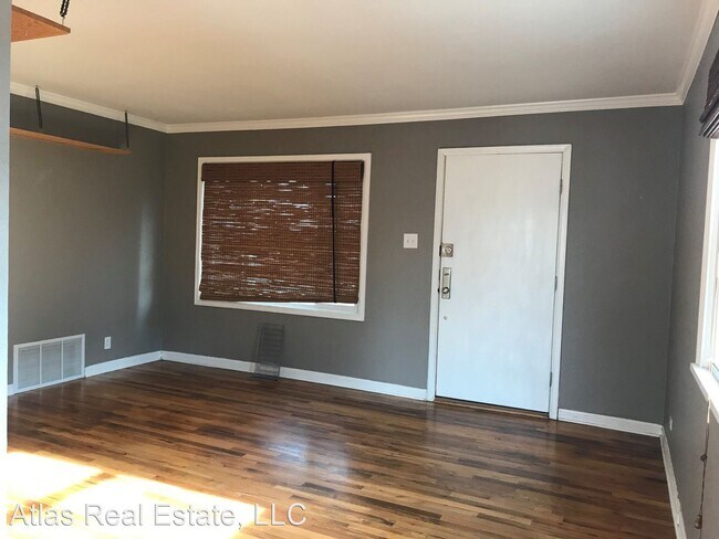 Building Photo - 2 br, 1 bath House - 915 Lowell Blvd