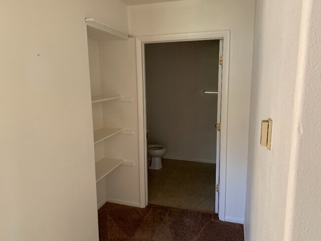 Foto del edificio - 828 E 4th St