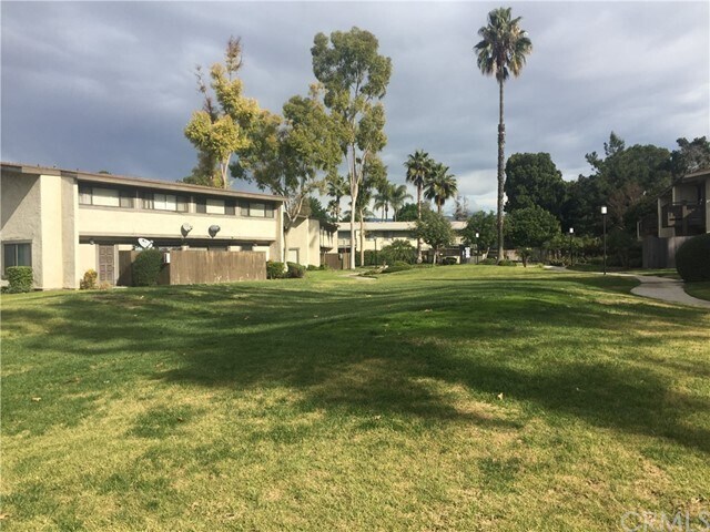 Building Photo - 1150 S Meadow Ln