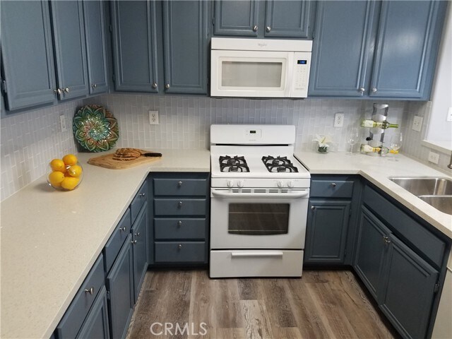 Foto del edificio - 17811 Cottonwood Ct