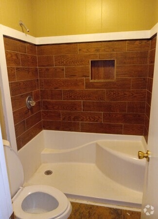 Building Photo - 256 Medical Dr