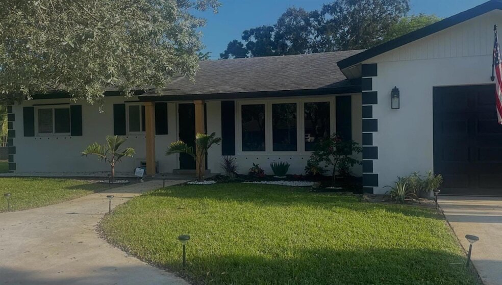 Primary Photo - 3712 Lowson Blvd