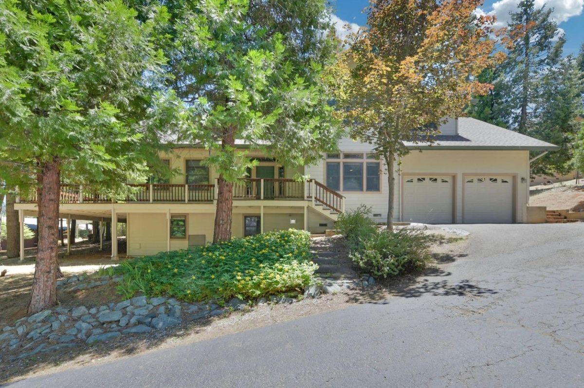 Primary Photo - 26270 St Andrews Ct