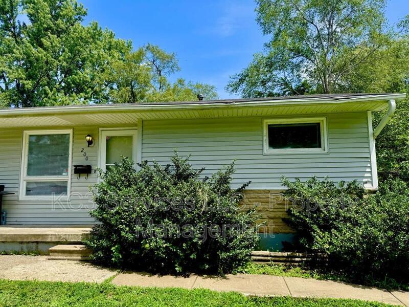 Primary Photo - 200 NW 22nd St