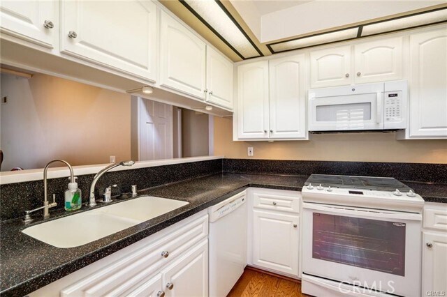 Building Photo - 5101 Tortuga Dr