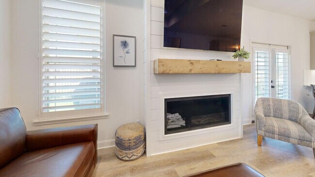 Building Photo - 1762 Dakota Ln