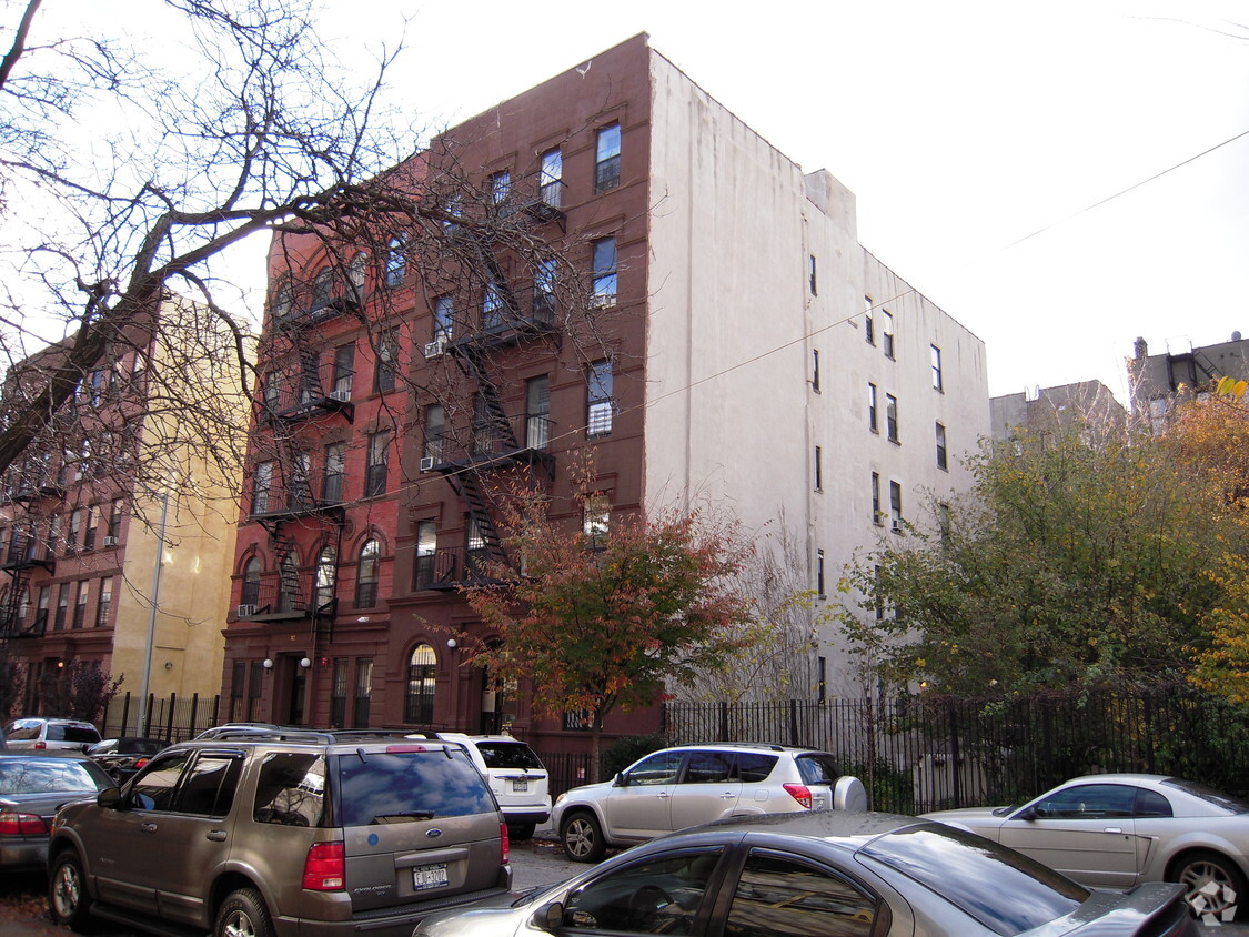 Foto principal - 114 W 134th St