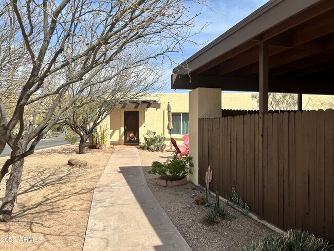 Foto del edificio - 37801 N Cave Creek Rd