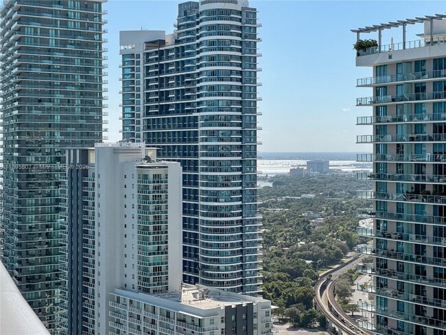 Foto del edificio - 1010 Brickell Ave