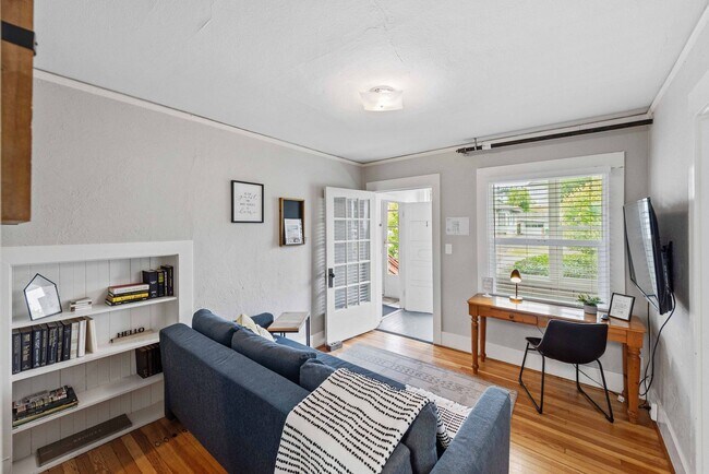Foto del edificio - Coos Bay Apartments at Heritage House #4 Pet-Friendly Comfort