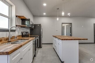 Building Photo - 12571 US-77