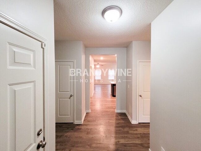 Foto del edificio - 94 Vivian Way