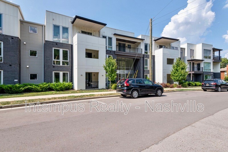 Primary Photo - 3116 West End Cir