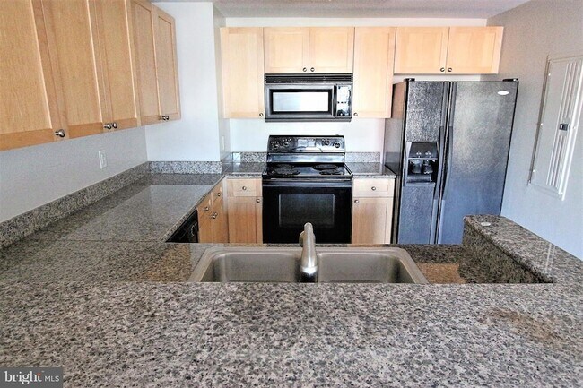 Foto del edificio - 777 7th St NW