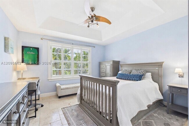 Building Photo - 2801 NE 21st Ct