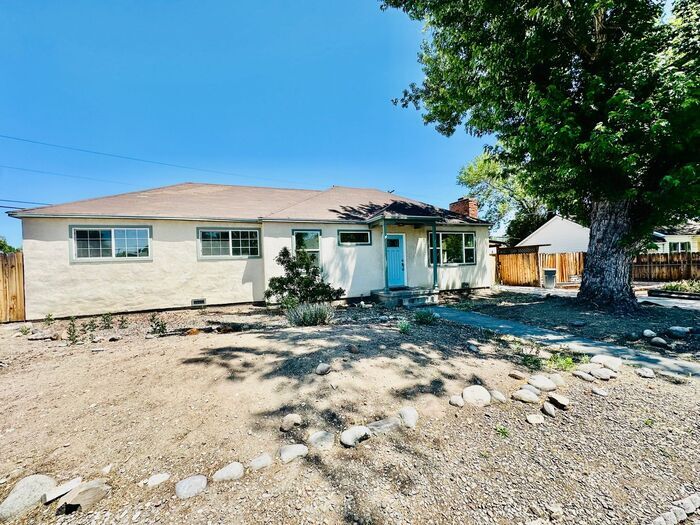 Foto principal - 982 Vine St