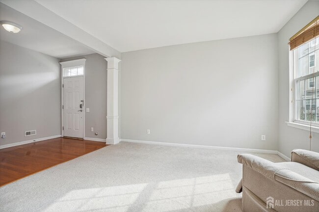 Building Photo - 1501 Gabriel Ln