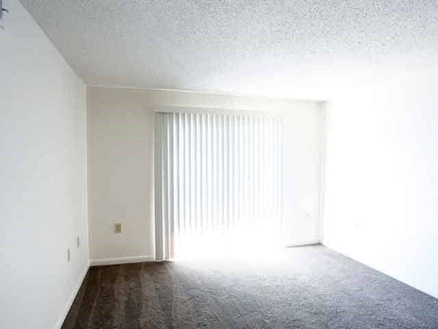Building Photo - Breckenridge Apartments