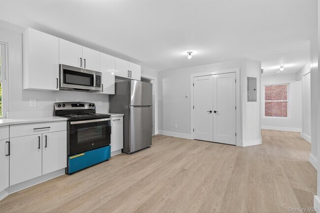 Foto del edificio - 12 N Church St