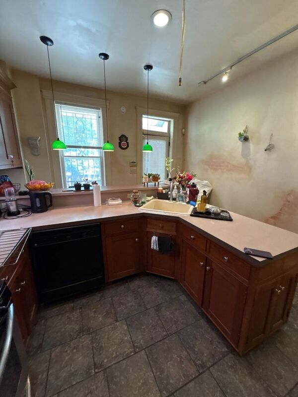 Foto del edificio - 3125 N Calvert St