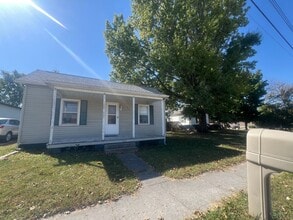 Building Photo - 502 E Hargrave St