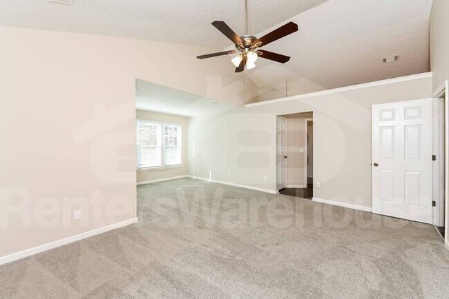 Building Photo - Amazing Traditional Home in Stone Mountain