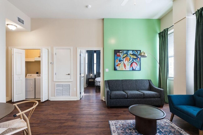 Foto del edificio - 925 Common St