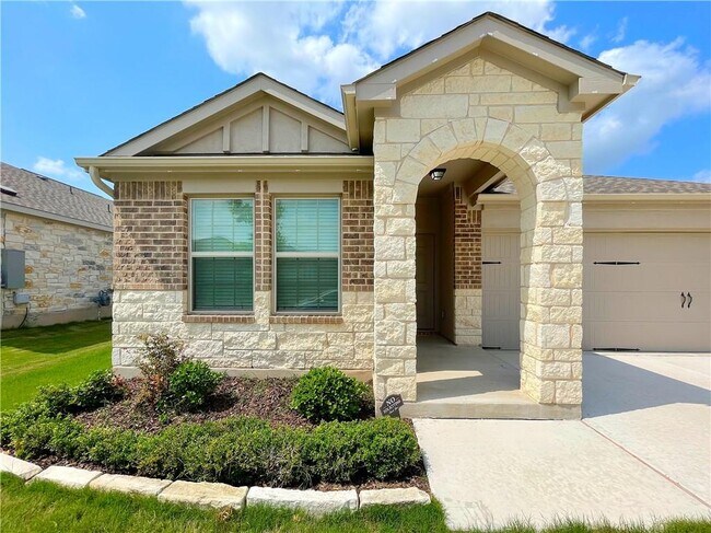 Building Photo - 3519 Pauling Loop