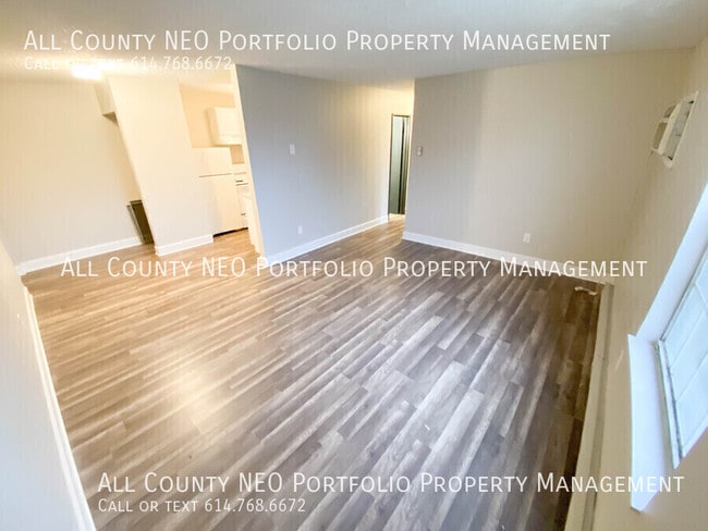 Building Photo - 915 S Court St