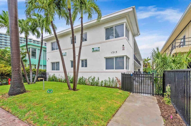 Foto del edificio - 1522 Bay Rd