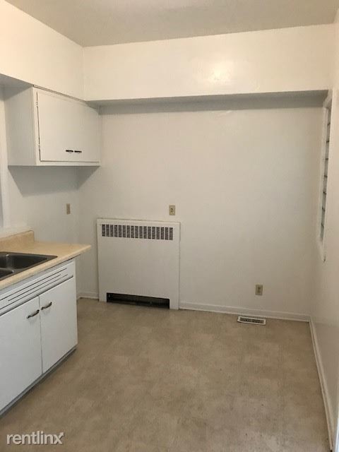 Foto del edificio - 1 br, 1 bath  - 116 Strong Ave