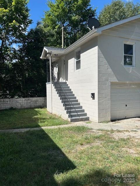 Building Photo - 121 Patrick St