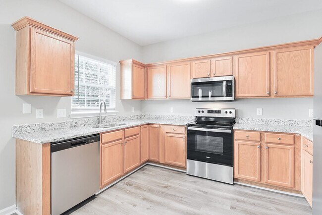 Building Photo - 4519 Sedgewood Ln
