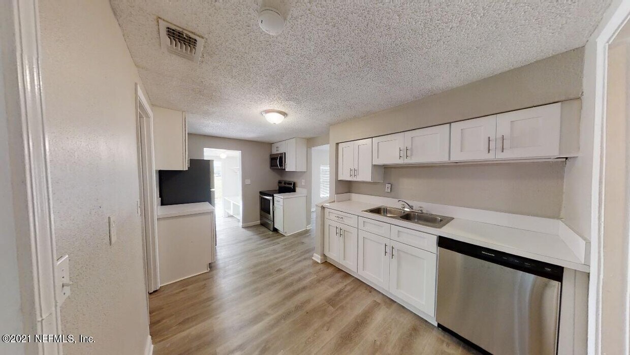 Foto principal - 1021 Woodstock Ave