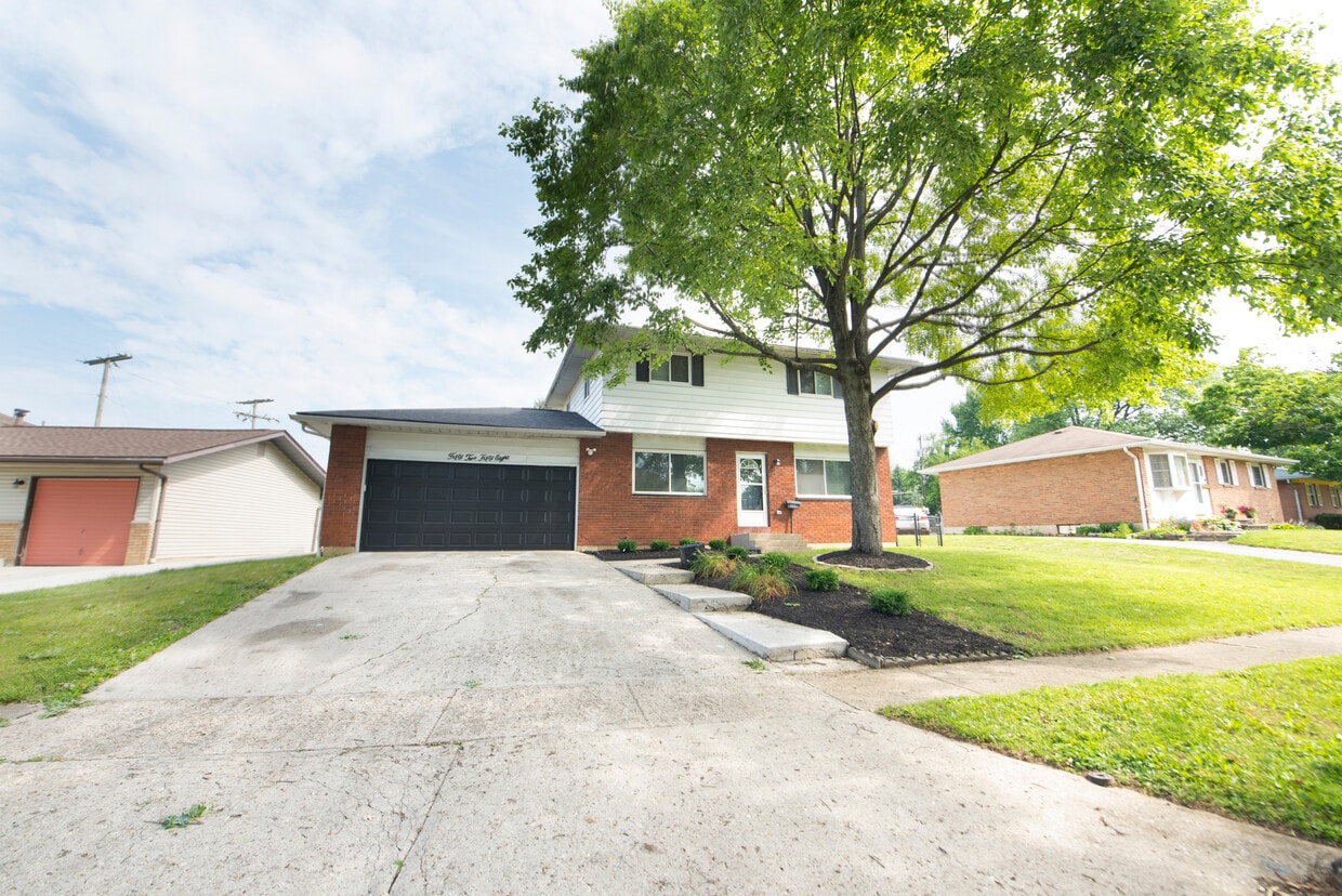 Foto principal - 5258 Kornwal Dr