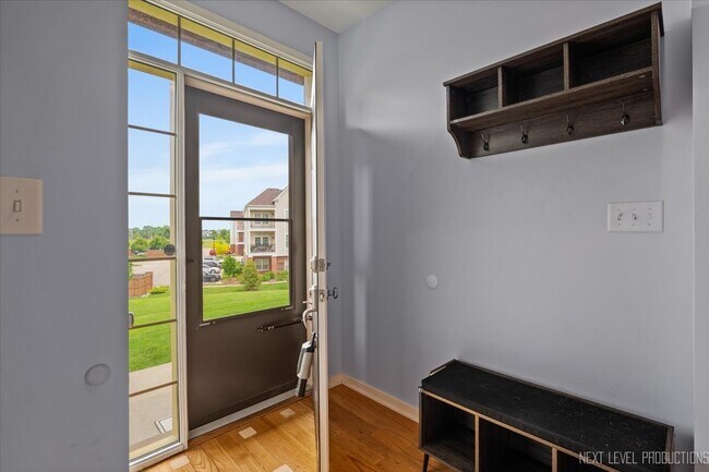 Foto del edificio - 12709-715 Wild Rye Ct