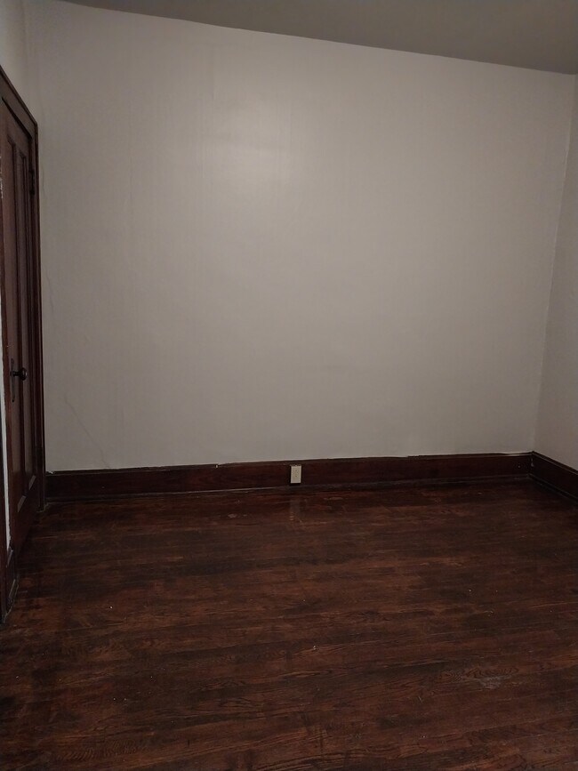 Building Photo - 4007 Huston Ave