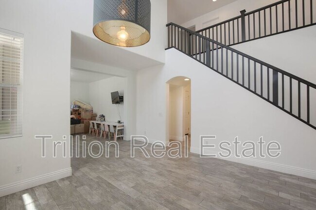 Building Photo - 32324 Orange Blossom Dr