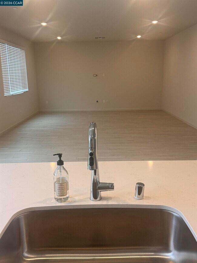 Foto del edificio - 4202 Markovich Ct