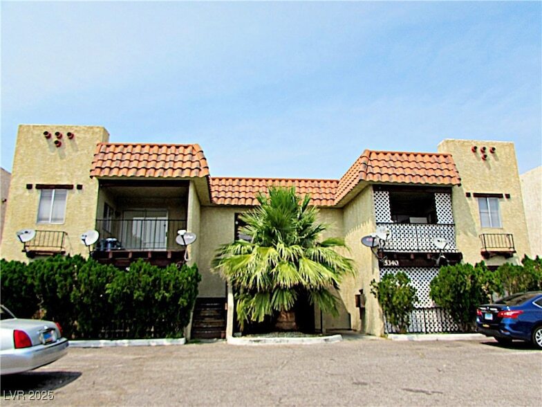 Primary Photo - 5340 Retablo Ave