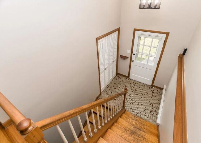 Foto del edificio - 820 Woodside Dr