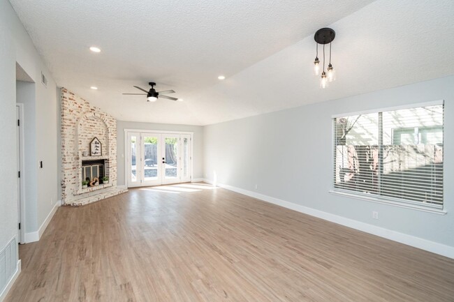 Foto del edificio - 4240 Ardwell Way